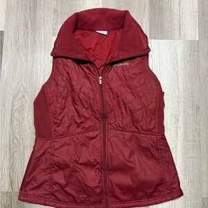 Columbia Women's Burgundy Quilted Vest